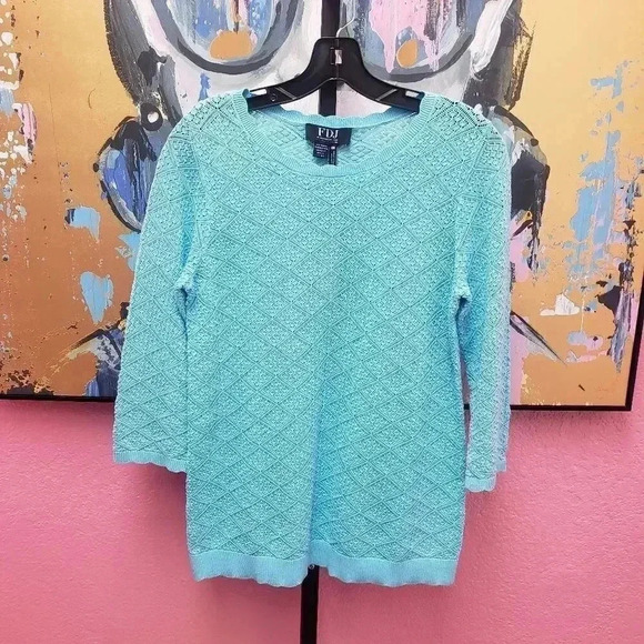 FDJ Jeans Scallop Trim Crew Neck 3/4 Sleeve Pintelle Stitch Sweater - Picture 1 of 5